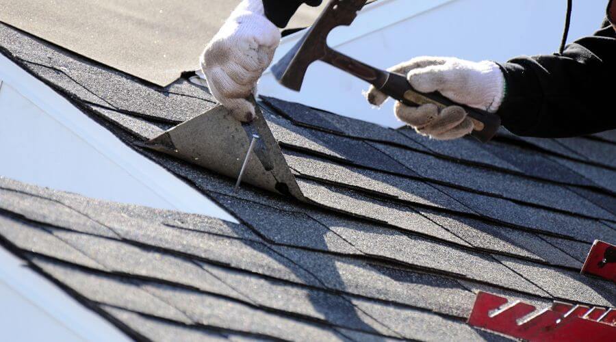 Professional gutter cleaning in Fort Loudon, PA